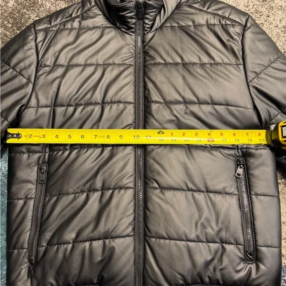 DKNY Men's Classic Black Puffer Jacket - Picture 6 of 10